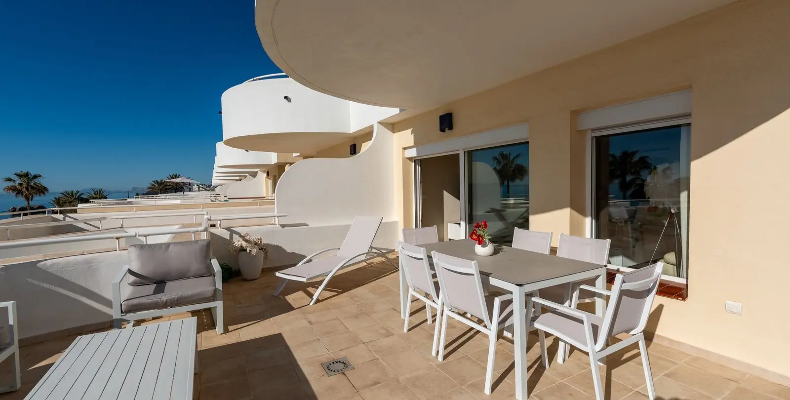 Продажа апартаментов на первом этаже в Estepona 12