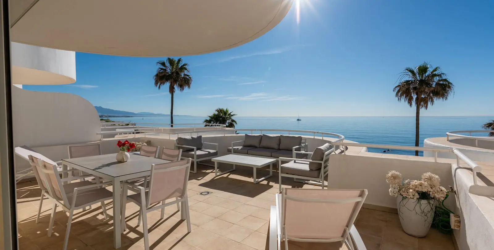 Продажа апартаментов на первом этаже в Estepona 23