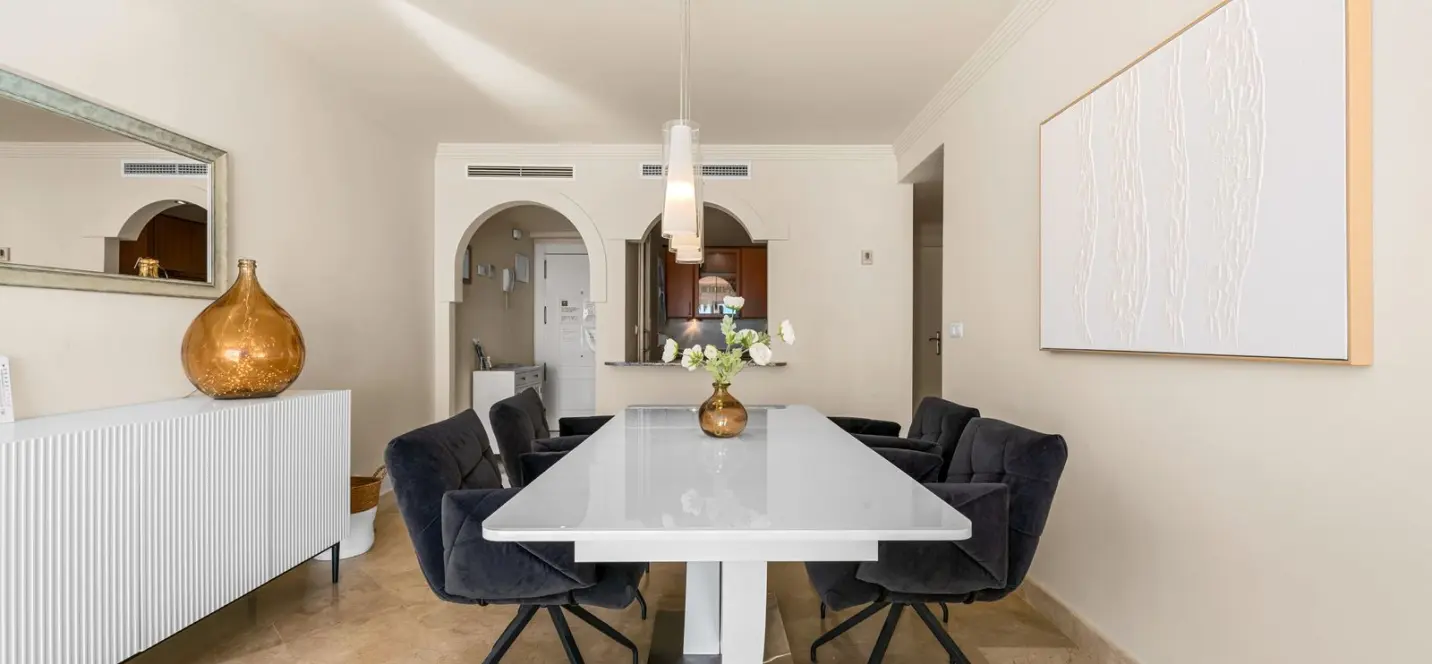 Venta de apartamento en planta baja en Estepona 4