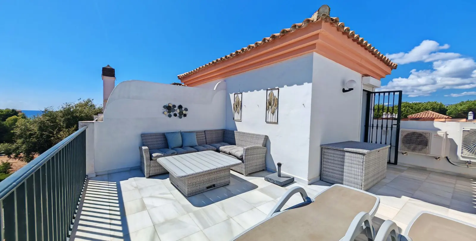 Sale of townhouse in Cabopino 24