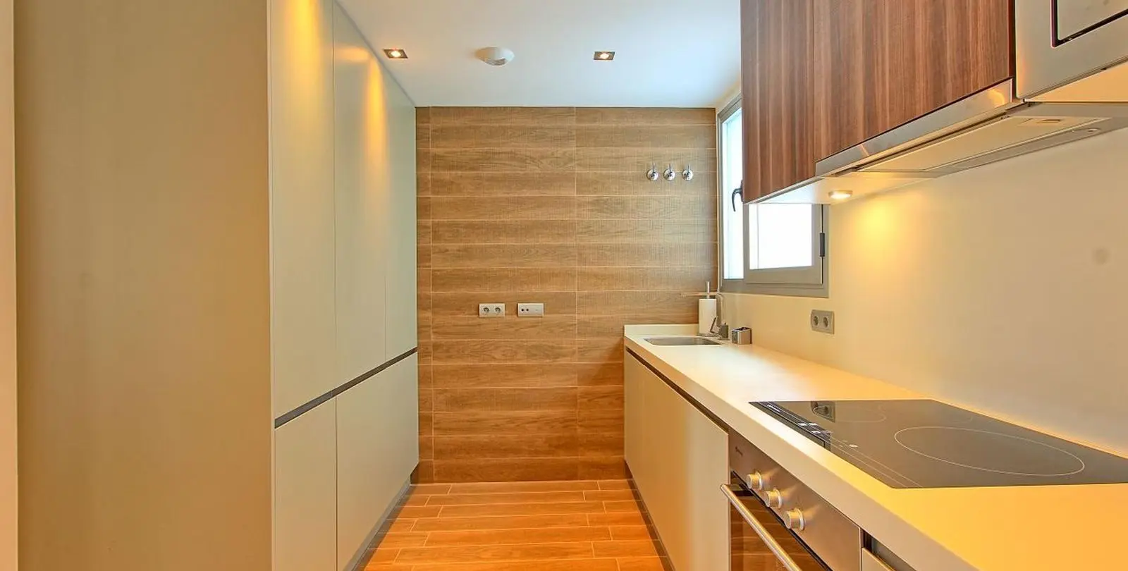 Sale of middle floor apartment in San Pedro de Alcántara 11