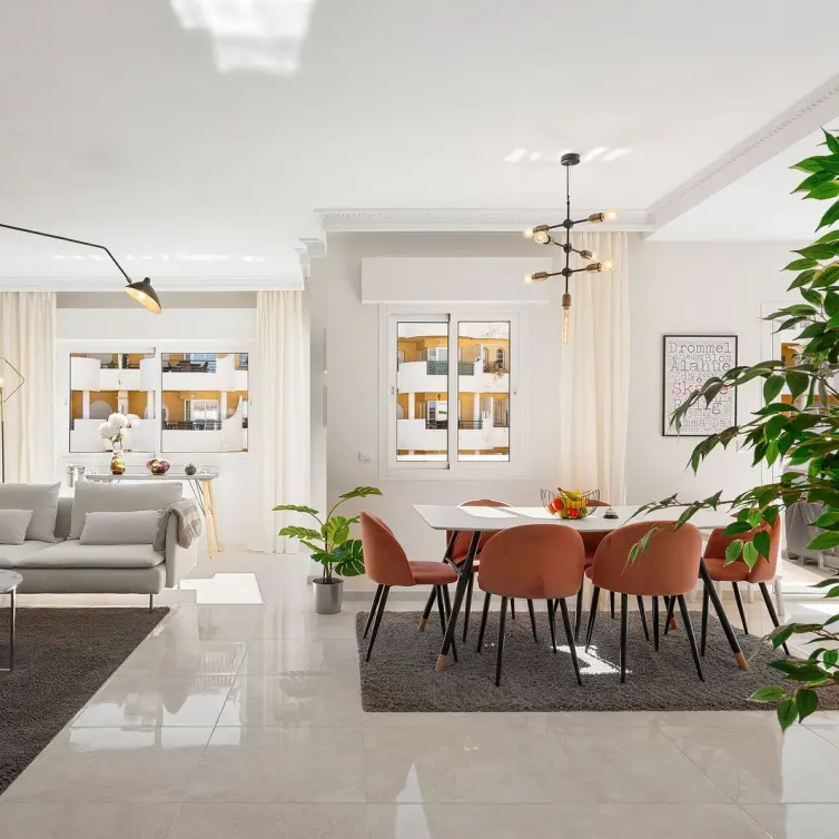 Sale of penthouse duplex in Nueva Andalucía