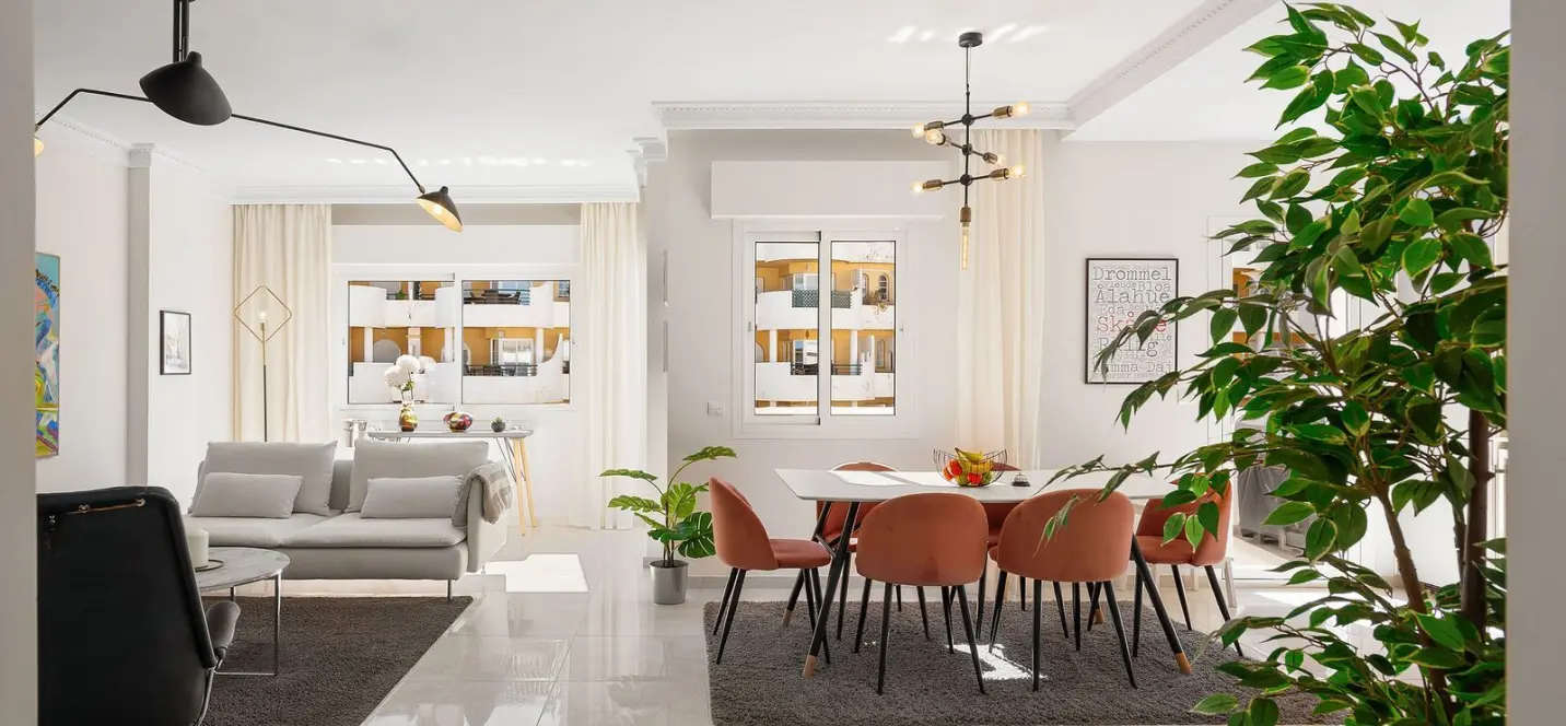 Sale of penthouse duplex in Nueva Andalucía 0