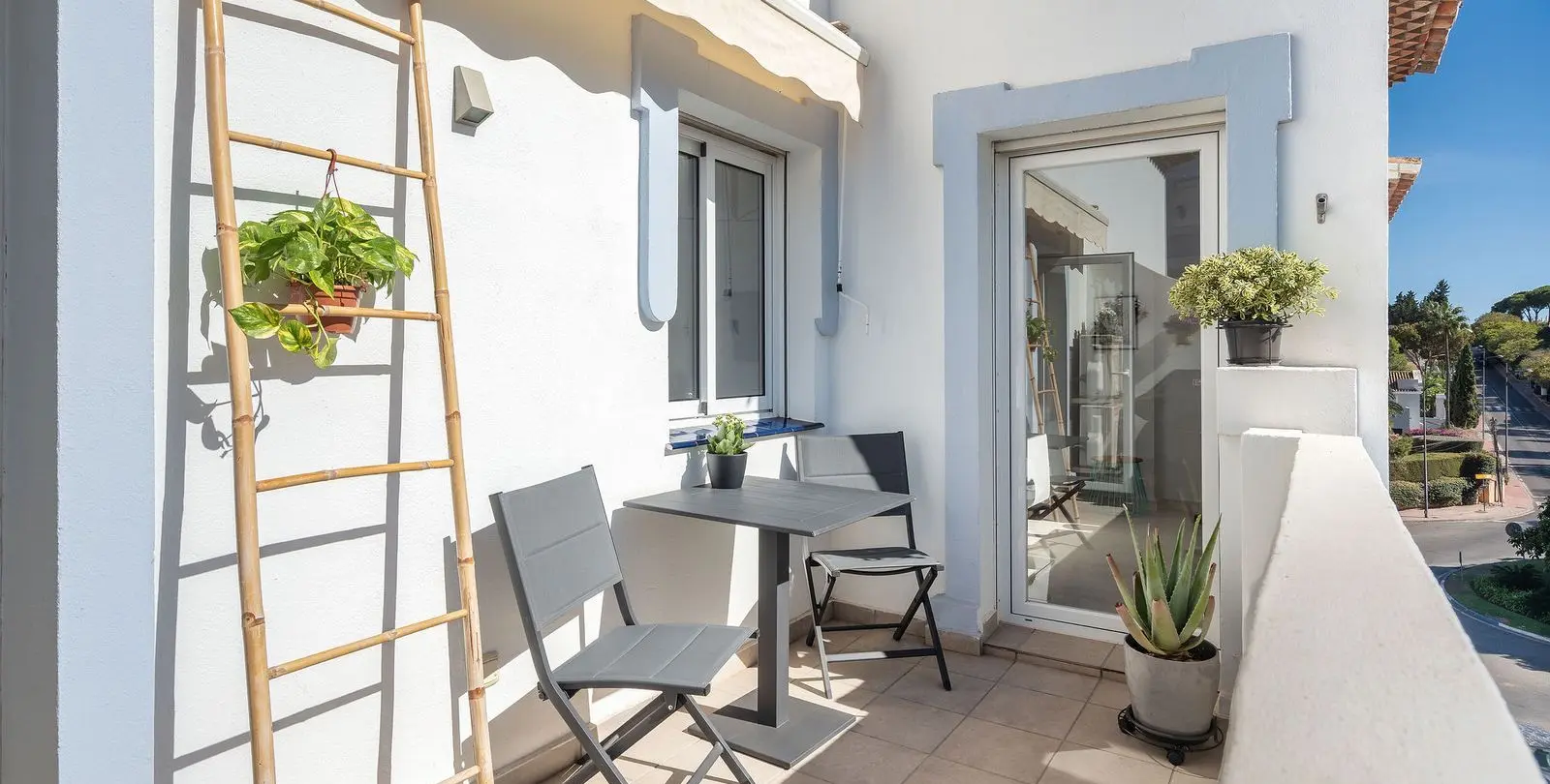 Sale of penthouse duplex in Nueva Andalucía 6