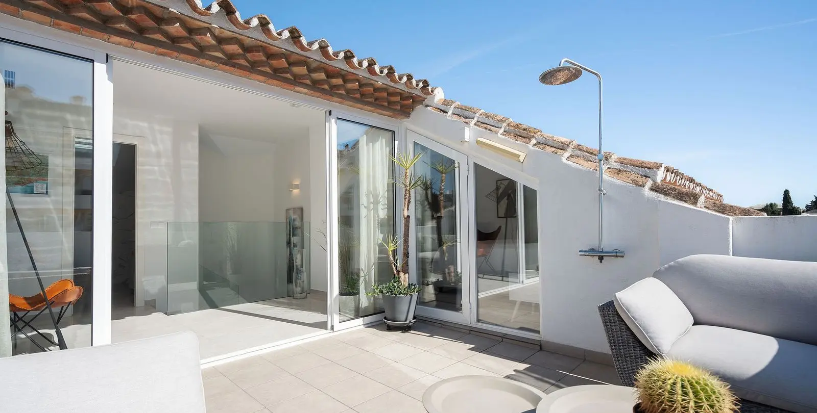Sale of penthouse duplex in Nueva Andalucía 18