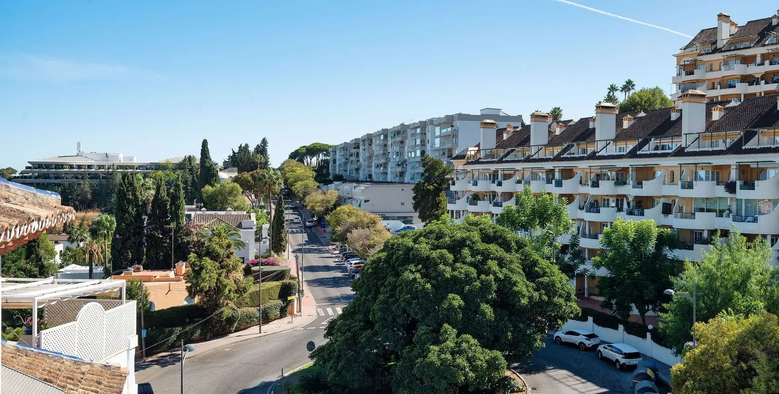 Sale of penthouse duplex in Nueva Andalucía 20