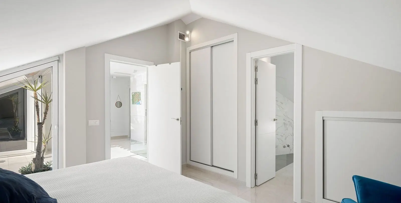 Sale of penthouse duplex in Nueva Andalucía 21