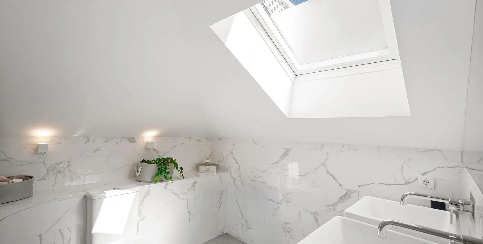 Sale of penthouse duplex in Nueva Andalucía 25