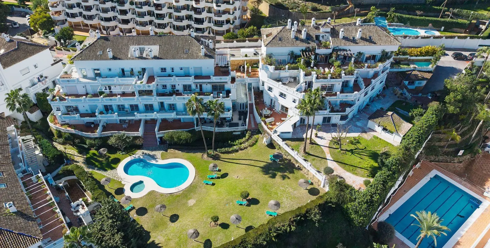 Sale of penthouse duplex in Nueva Andalucía 37