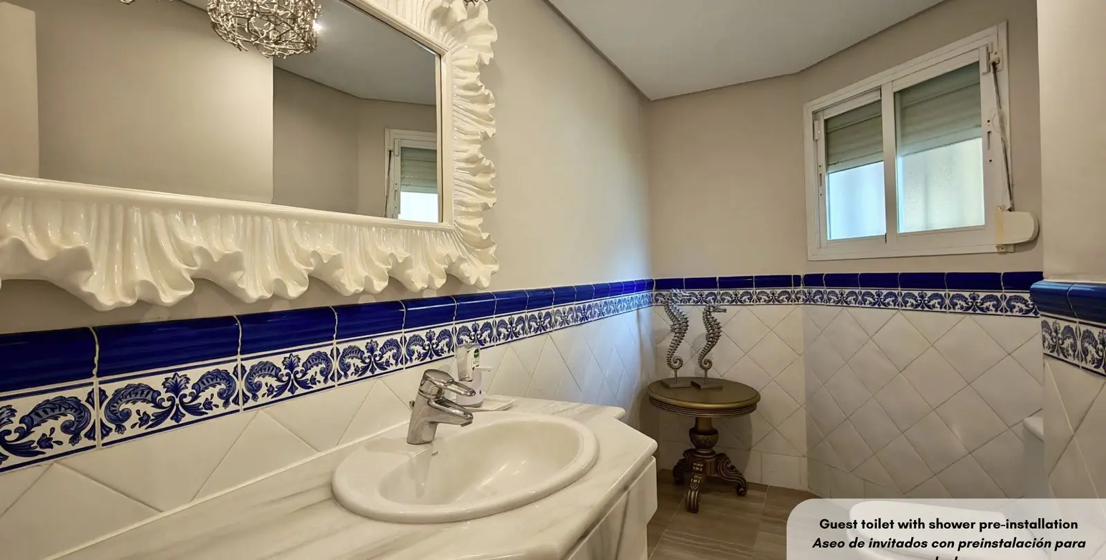 Venta de apartamento en planta media en Bahía de Marbella 22