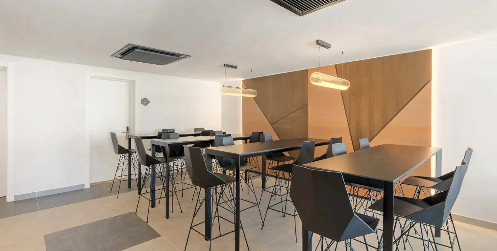 Sale of middle floor apartment in Fuengirola 29