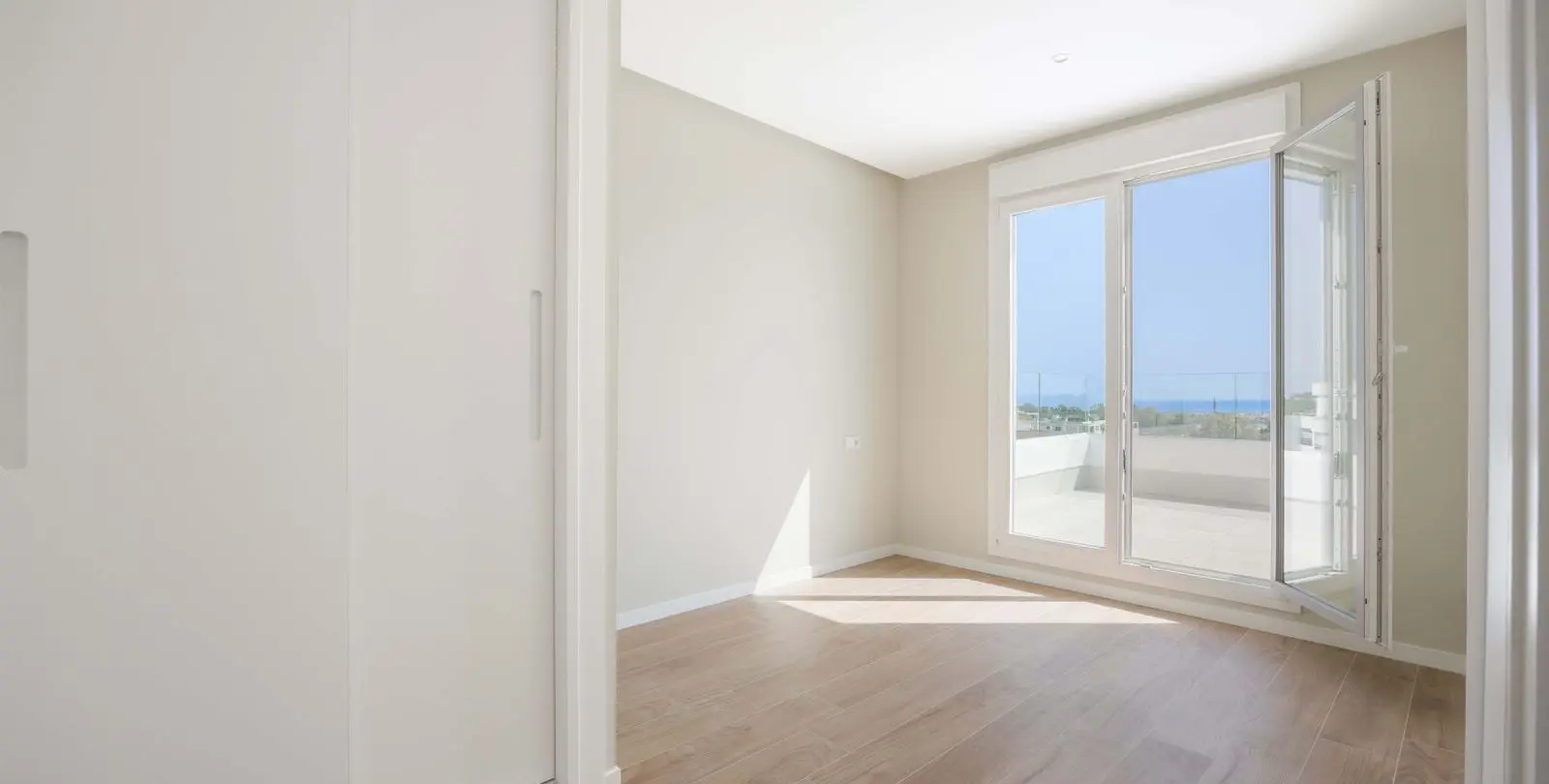 Sale of penthouse in La Campana 12