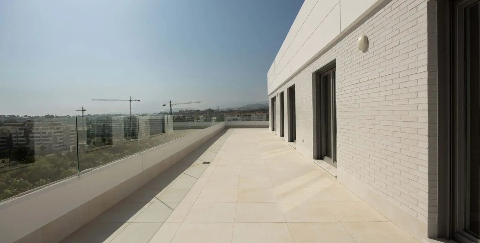 Sale of penthouse in La Campana 25