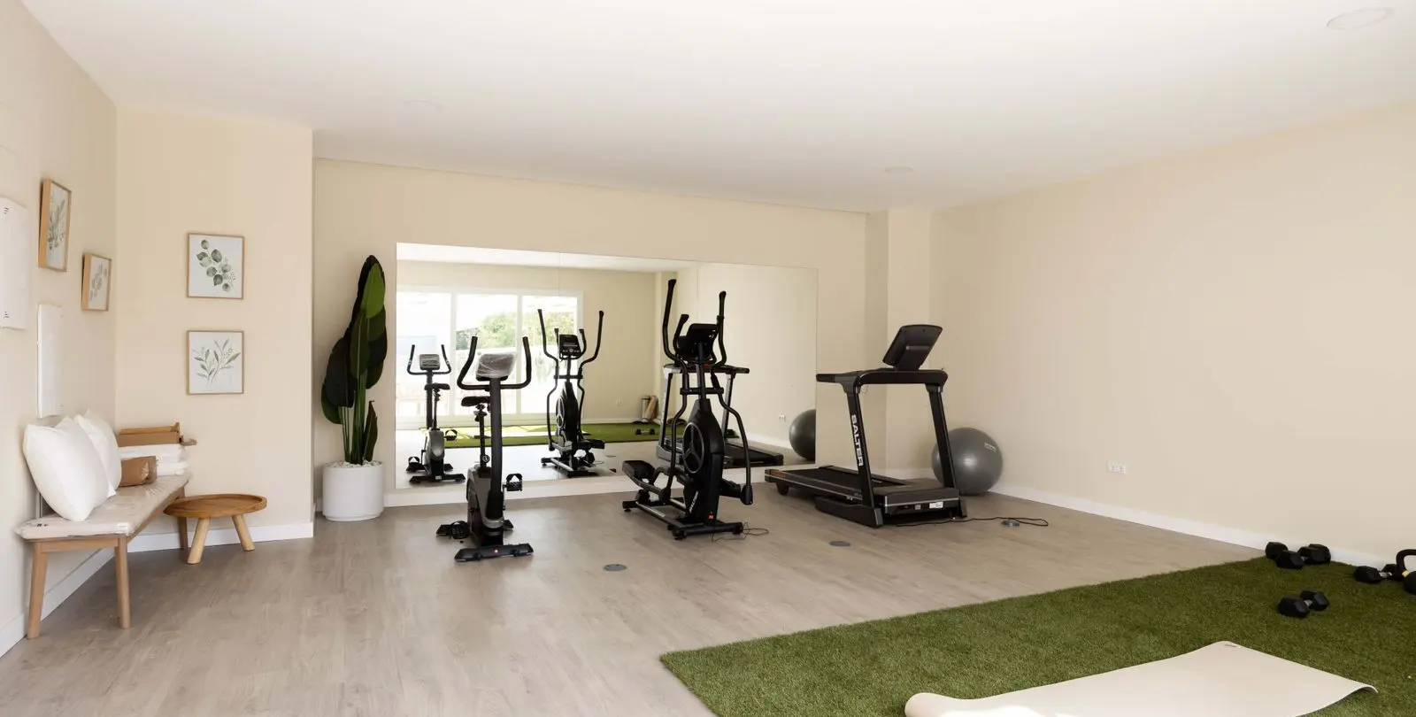 Sale of penthouse in La Campana 28