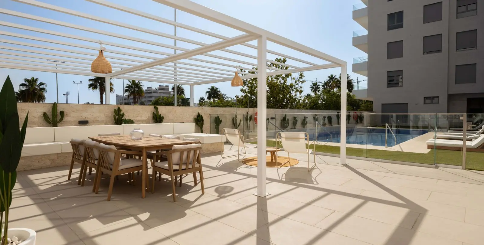 Sale of penthouse in La Campana 29