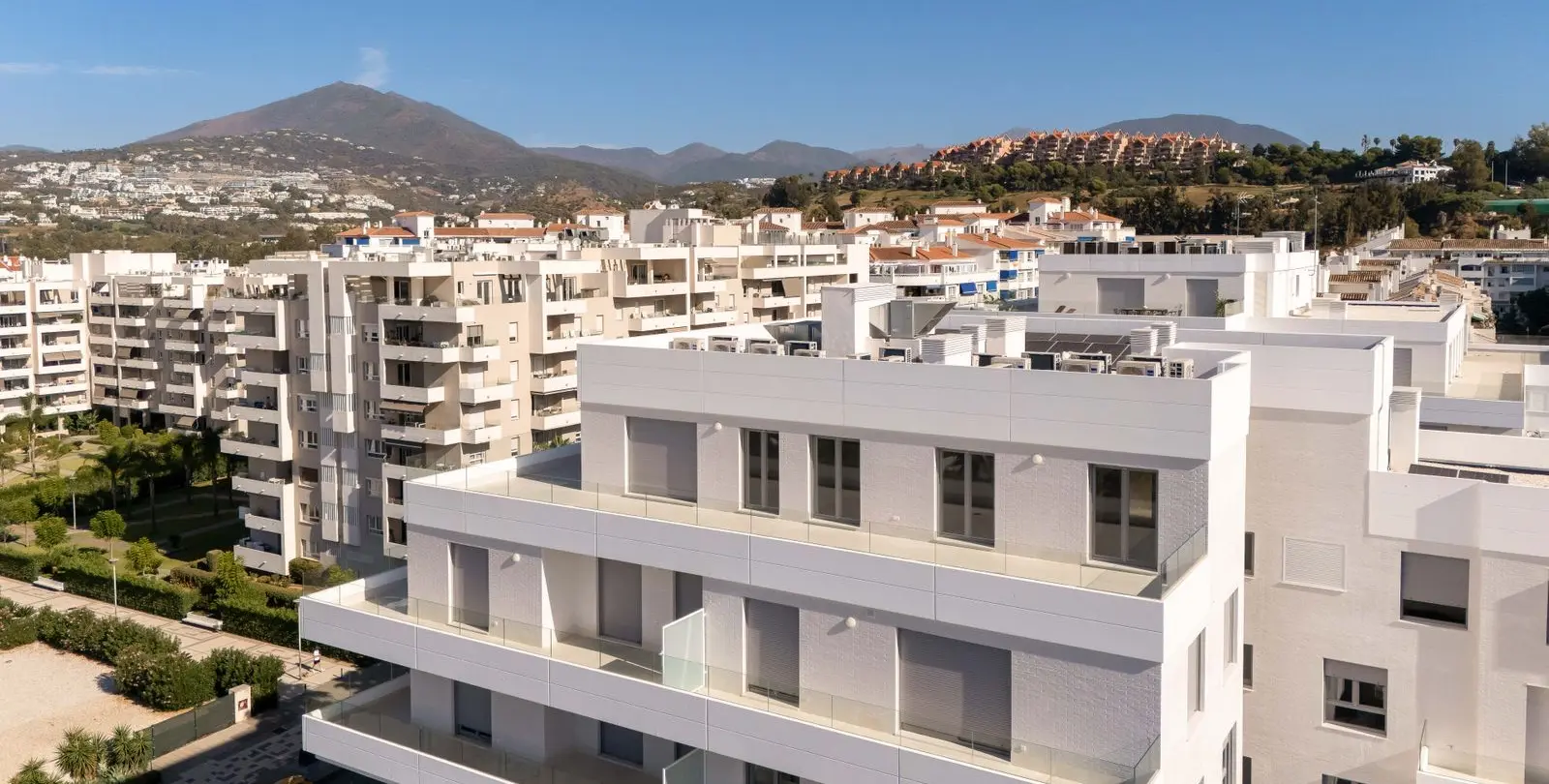 Sale of penthouse in La Campana 32