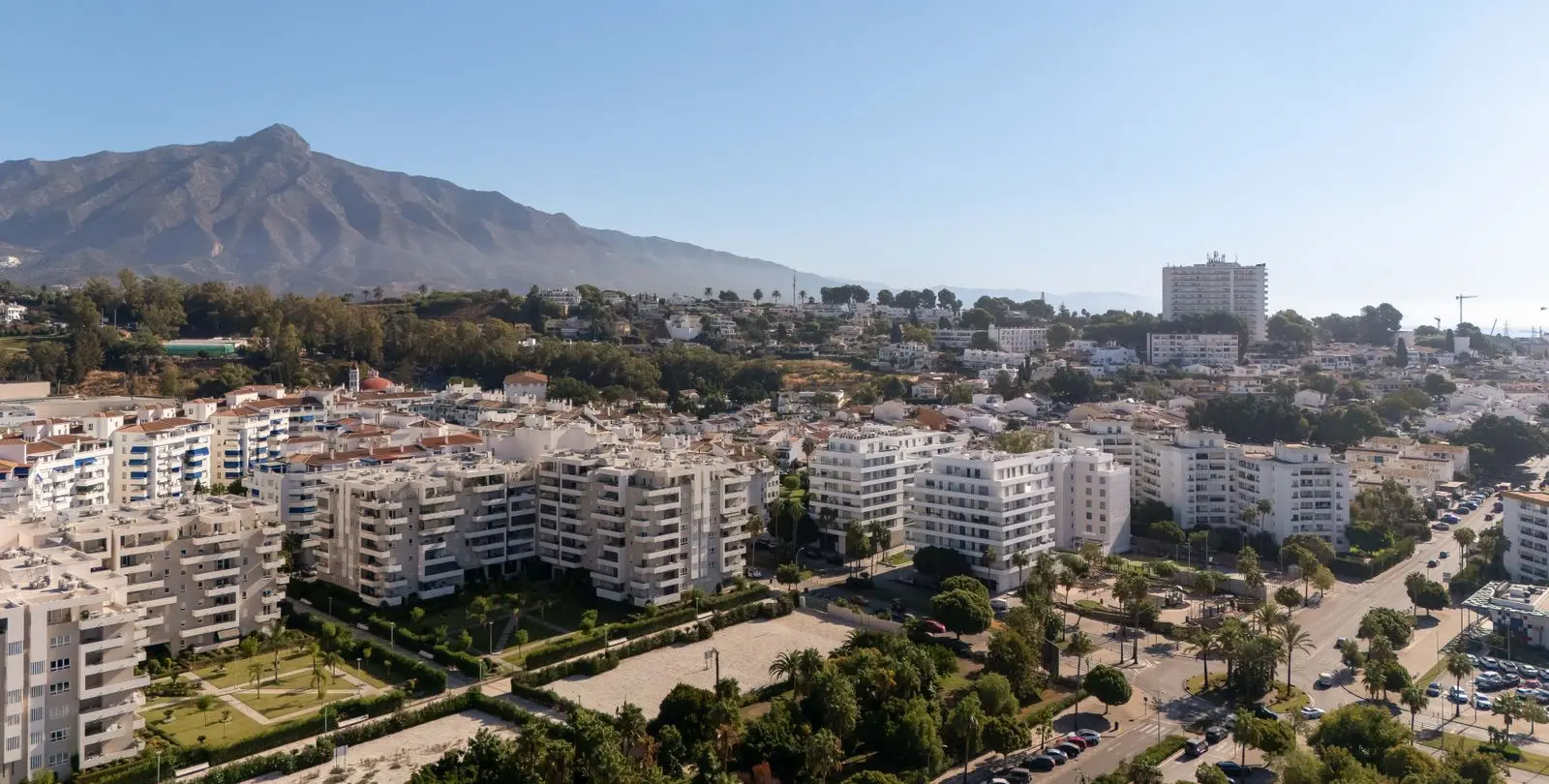 Sale of penthouse in La Campana 37