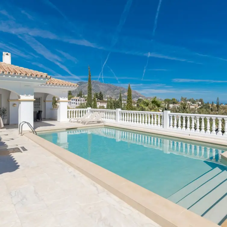Venta de villa independiente en El Hornillo