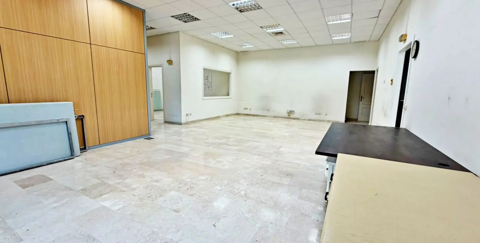 Venta de local comercial en Marbella 3