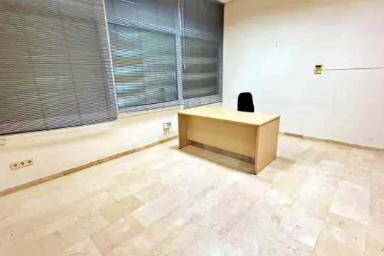 Image 4 thumb