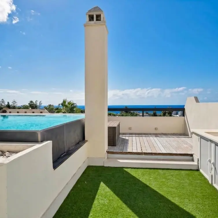 Venta de ático dúplex en Marbella