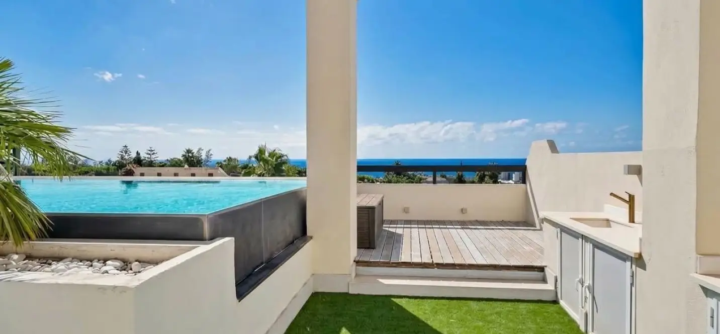 Venta de ático dúplex en Marbella 2