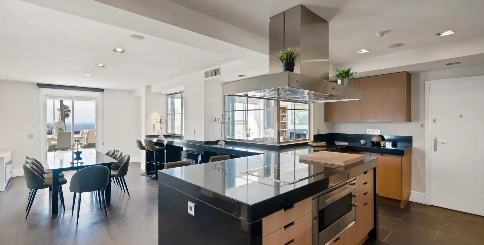 Venta de ático dúplex en Marbella 8