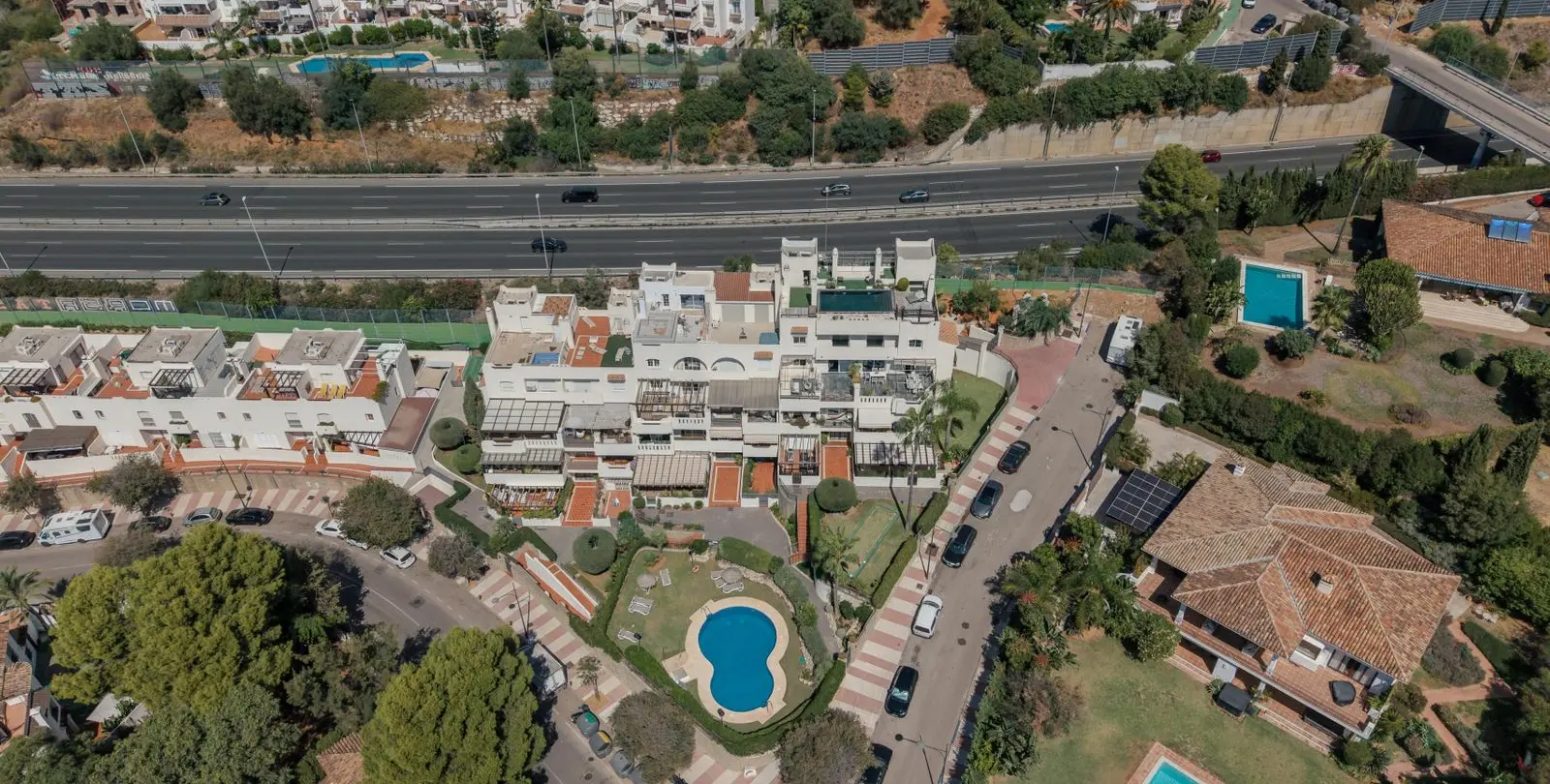 Venta de ático dúplex en Marbella 29