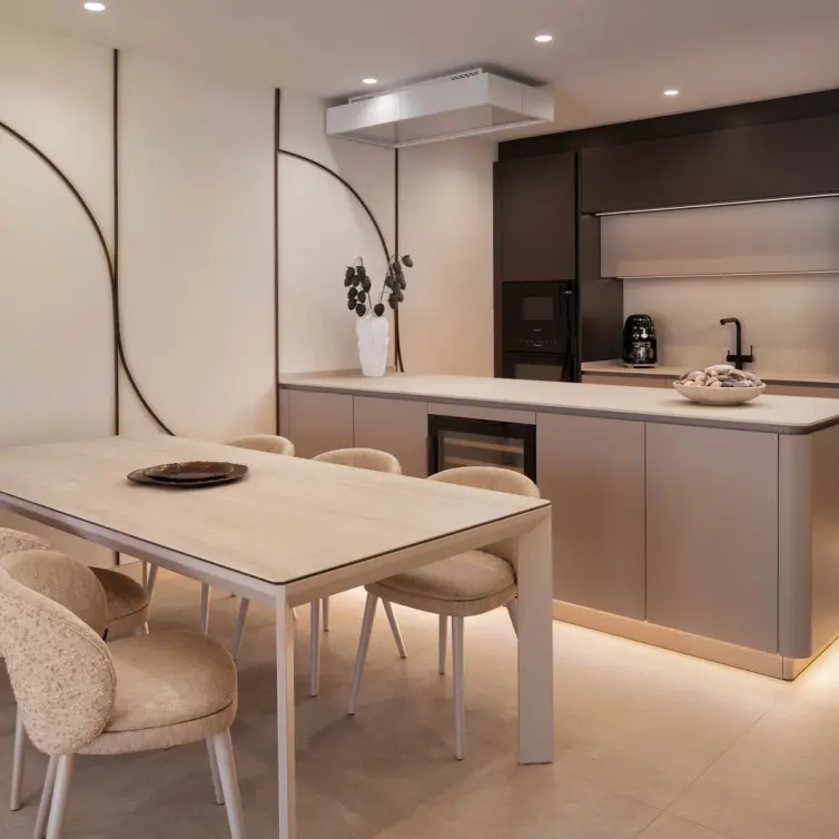 Venta de apartamento en planta media en Estepona