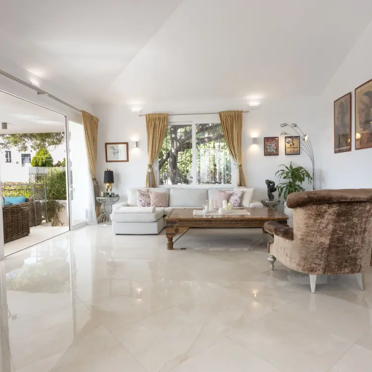 Venta de villa independiente en El Rosario
