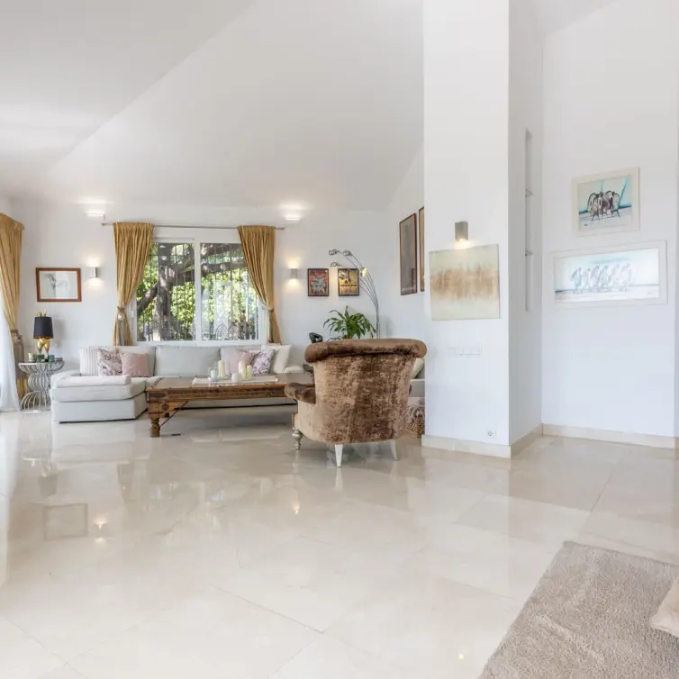 Venta de villa independiente en El Rosario