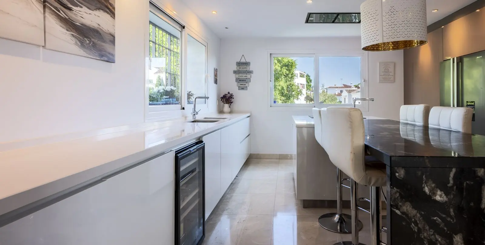 Venta de villa independiente en El Rosario 11
