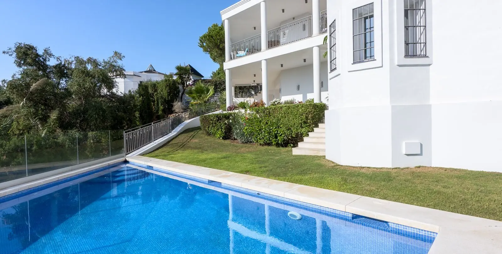 Venta de villa independiente en El Rosario 36