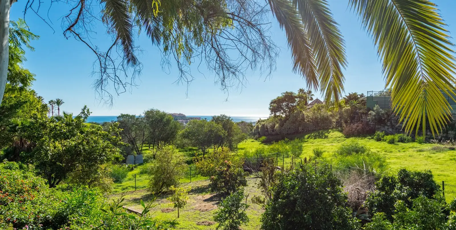 Venta de villa independiente en Nueva Andalucía 32