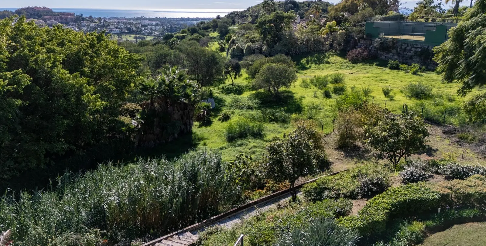 Venta de villa independiente en Nueva Andalucía 57