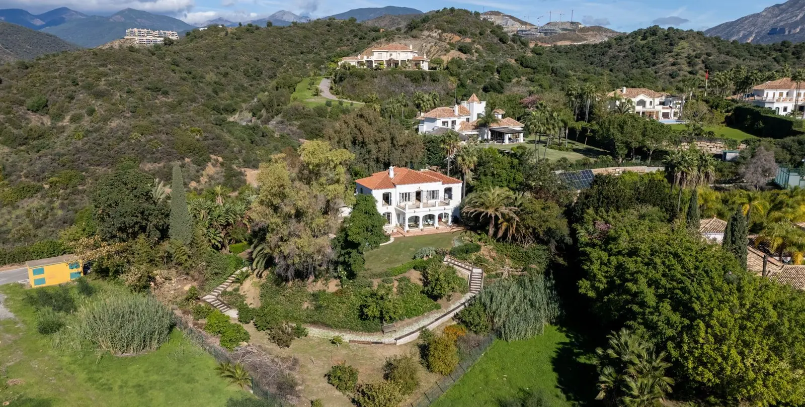 Venta de villa independiente en Nueva Andalucía 59