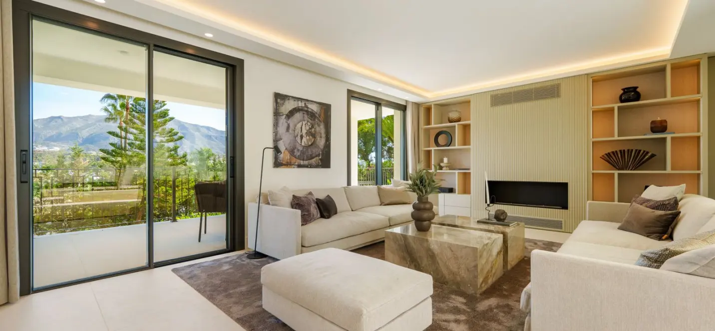 Venta de villa independiente en Nueva Andalucía 3