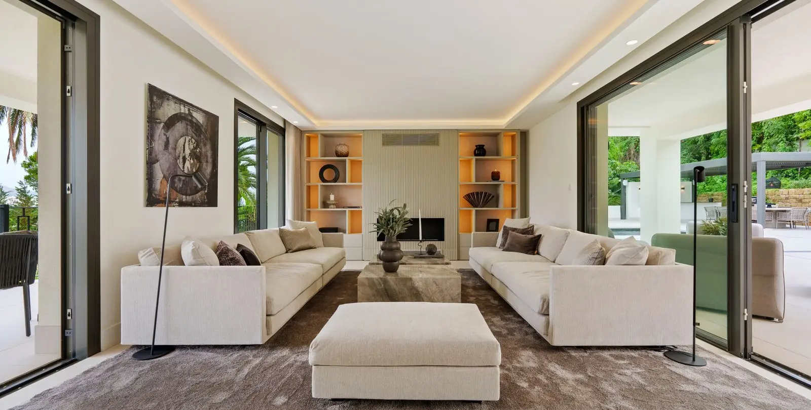 Venta de villa independiente en Nueva Andalucía 5