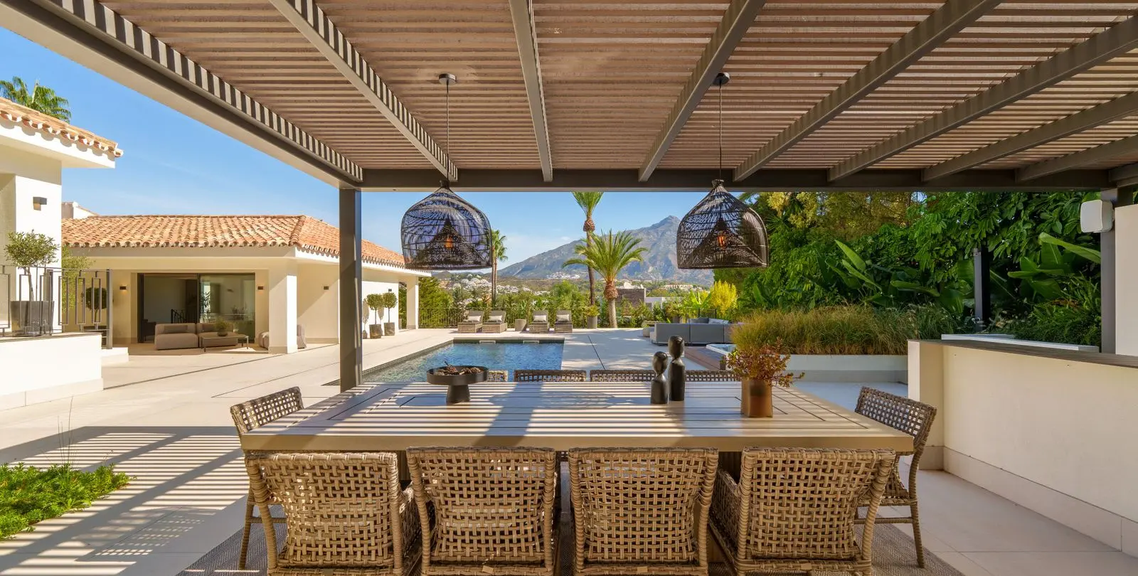 Venta de villa independiente en Nueva Andalucía 17