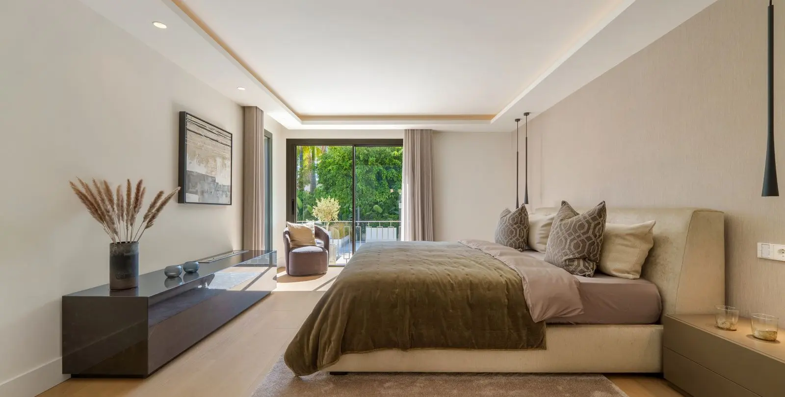 Venta de villa independiente en Nueva Andalucía 20