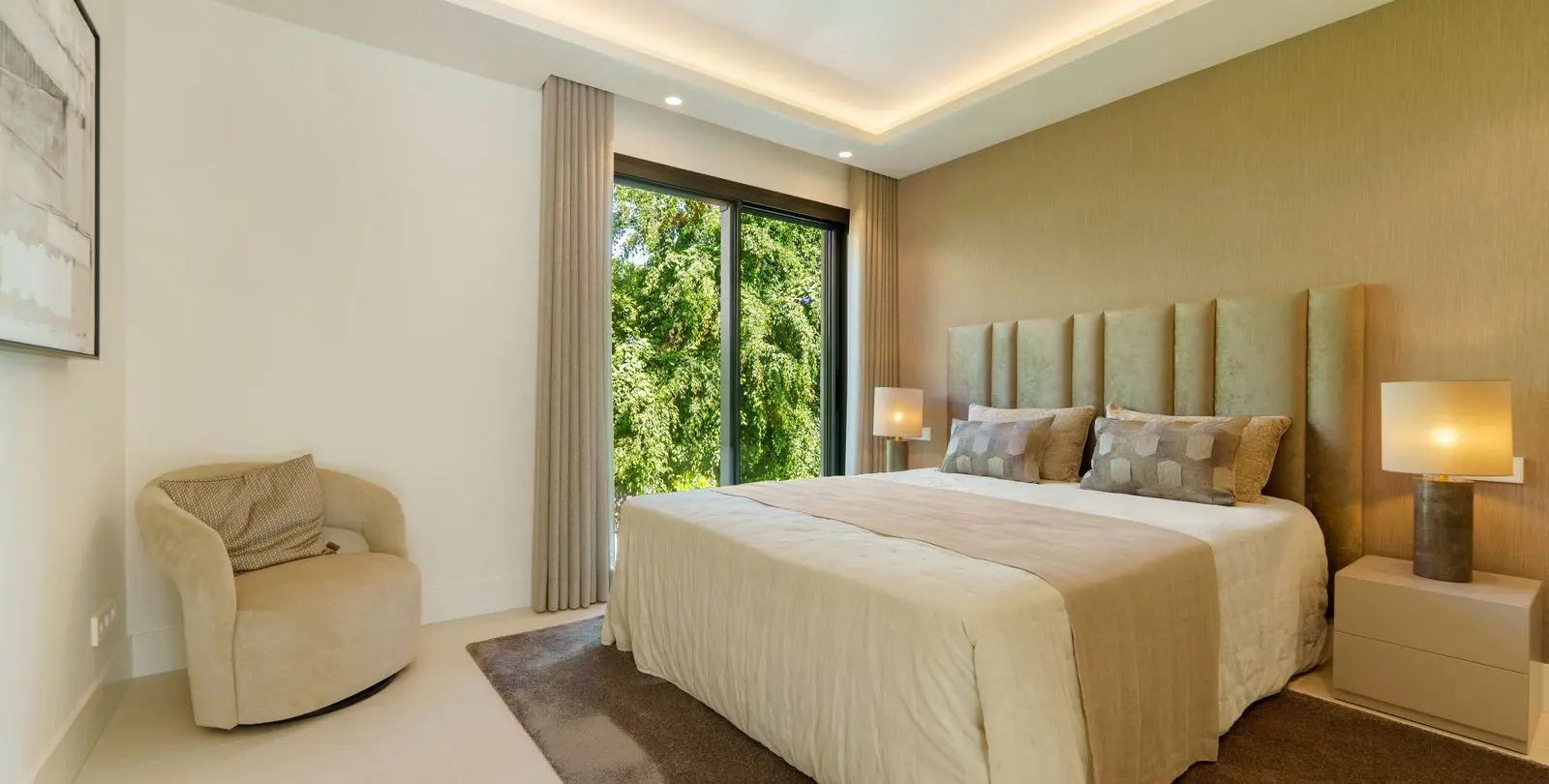 Venta de villa independiente en Nueva Andalucía 25