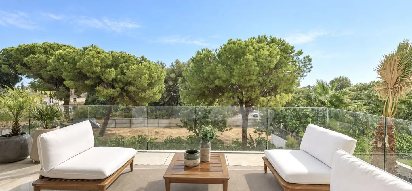 Venta de villa independiente en Nagüeles 1