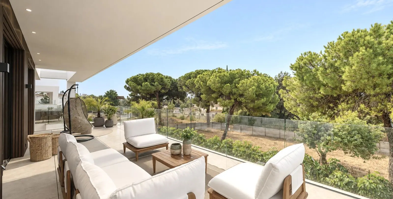 Venta de villa independiente en Nagüeles 4