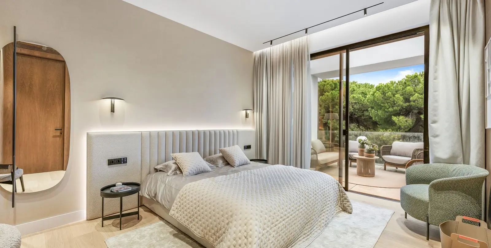 Venta de villa independiente en Nagüeles 5