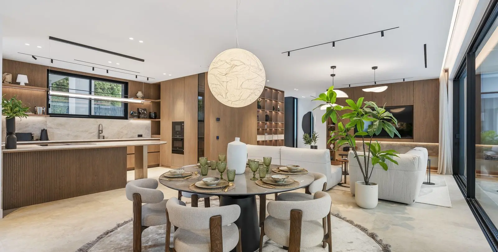 Venta de villa independiente en Nagüeles 61