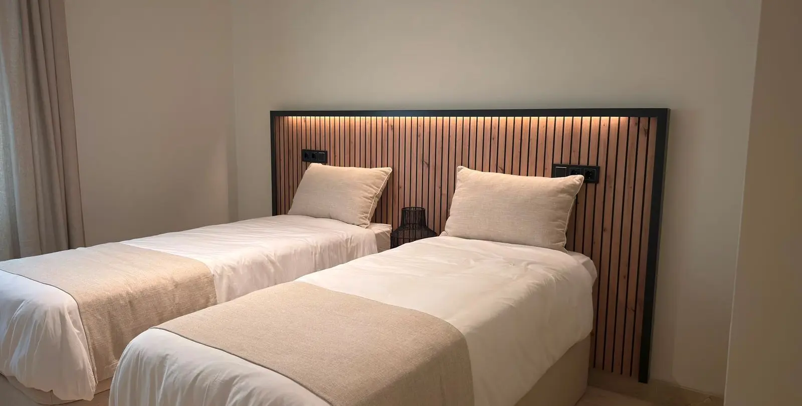 Sale of middle floor apartment in Sierra Blanca 23