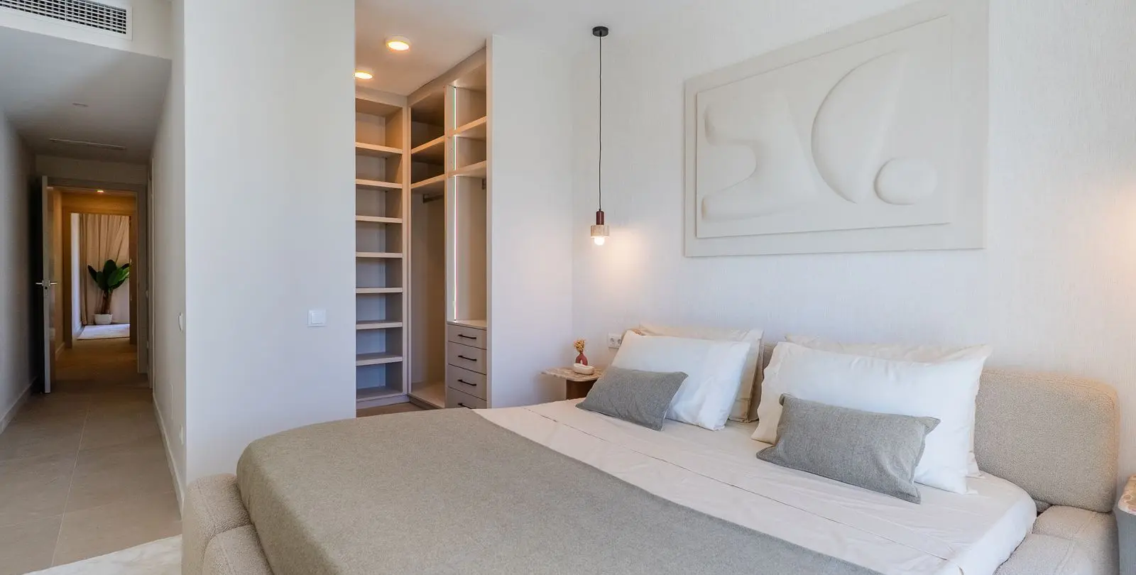 Sale of penthouse in El Paraiso 20