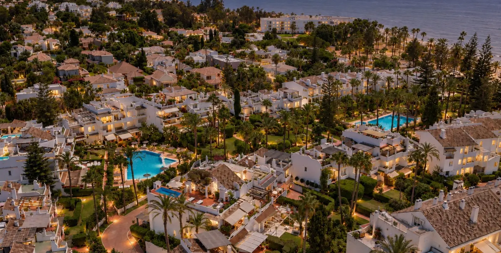 Sale of ground floor apartment in San Pedro de Alcántara 19