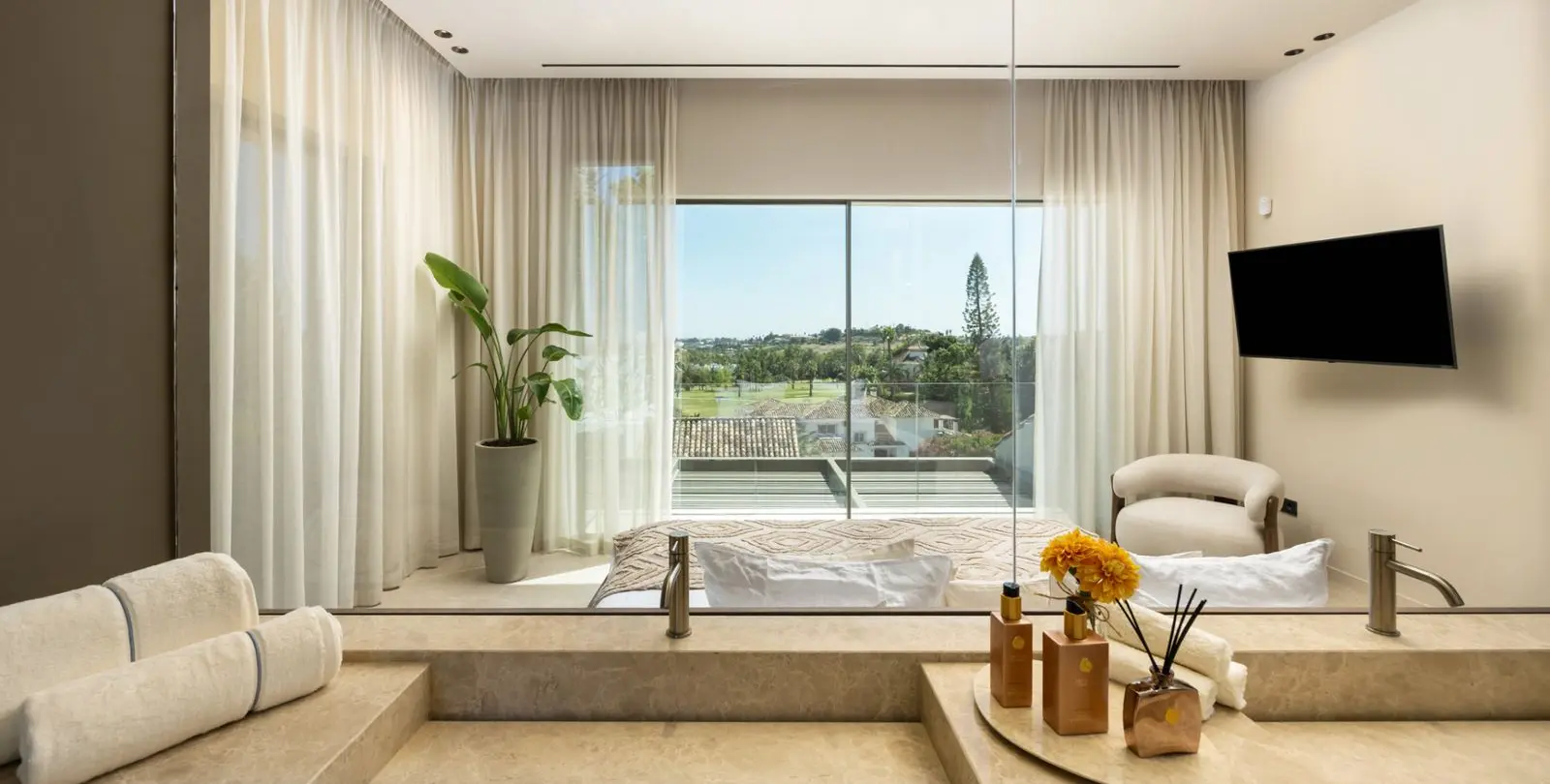 Sale of detached villa in Nueva Andalucía 30