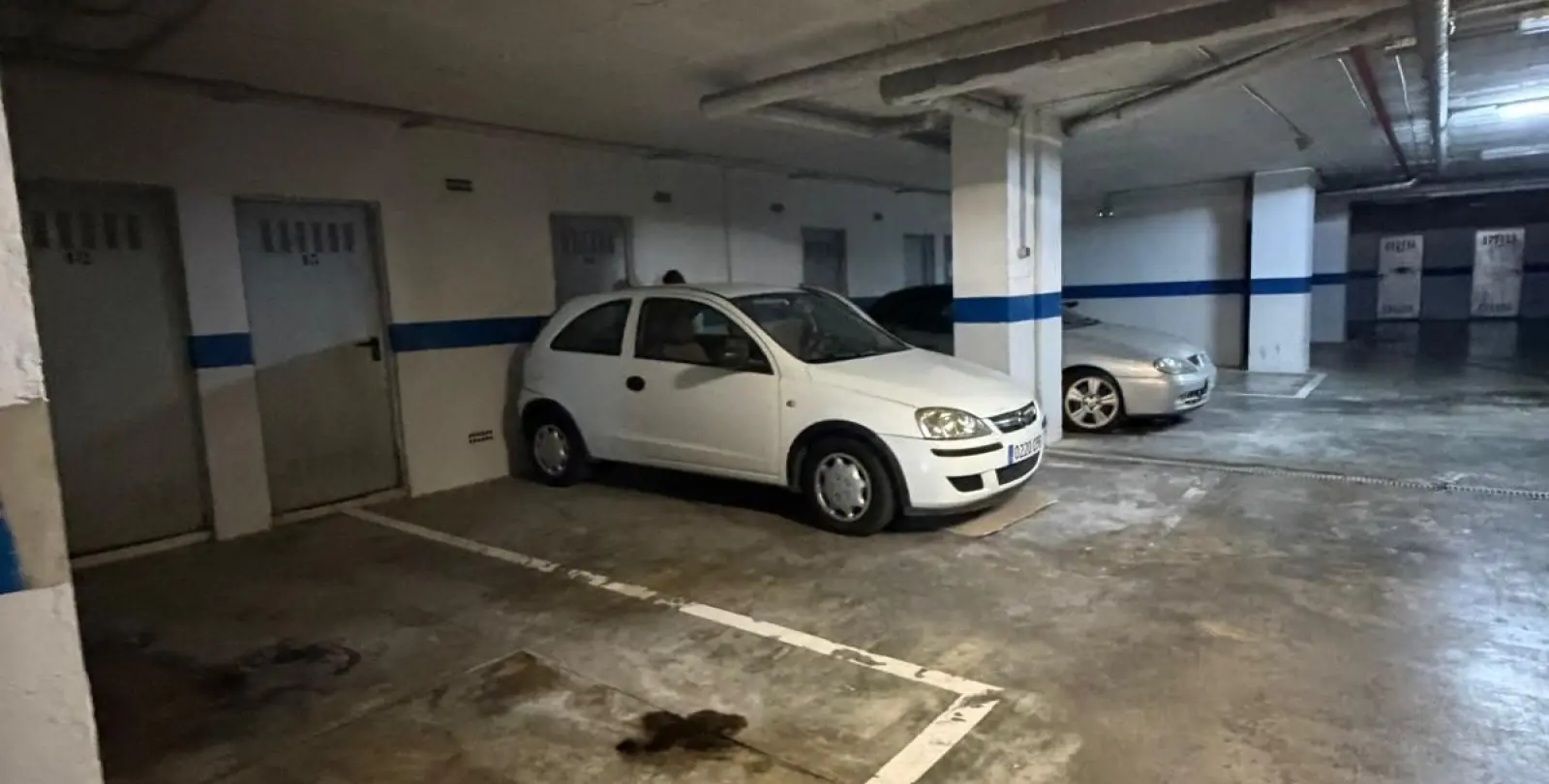 Venta de apartamento en planta media en Estepona 30